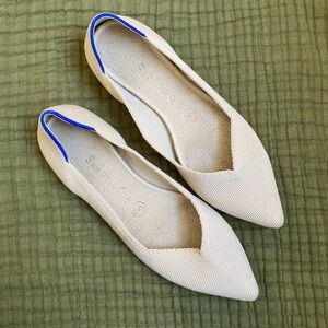 Rothy’s The Point flat in Ecru (neutral cream) with gorgeous tortoiseshell sole